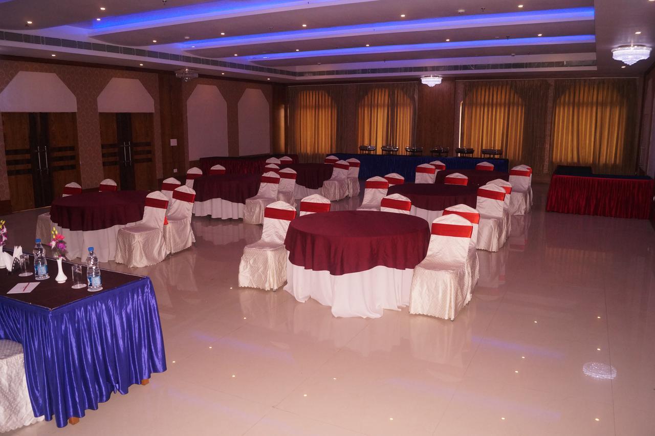 Kamlesh Continental Hotel Angul Eksteriør billede